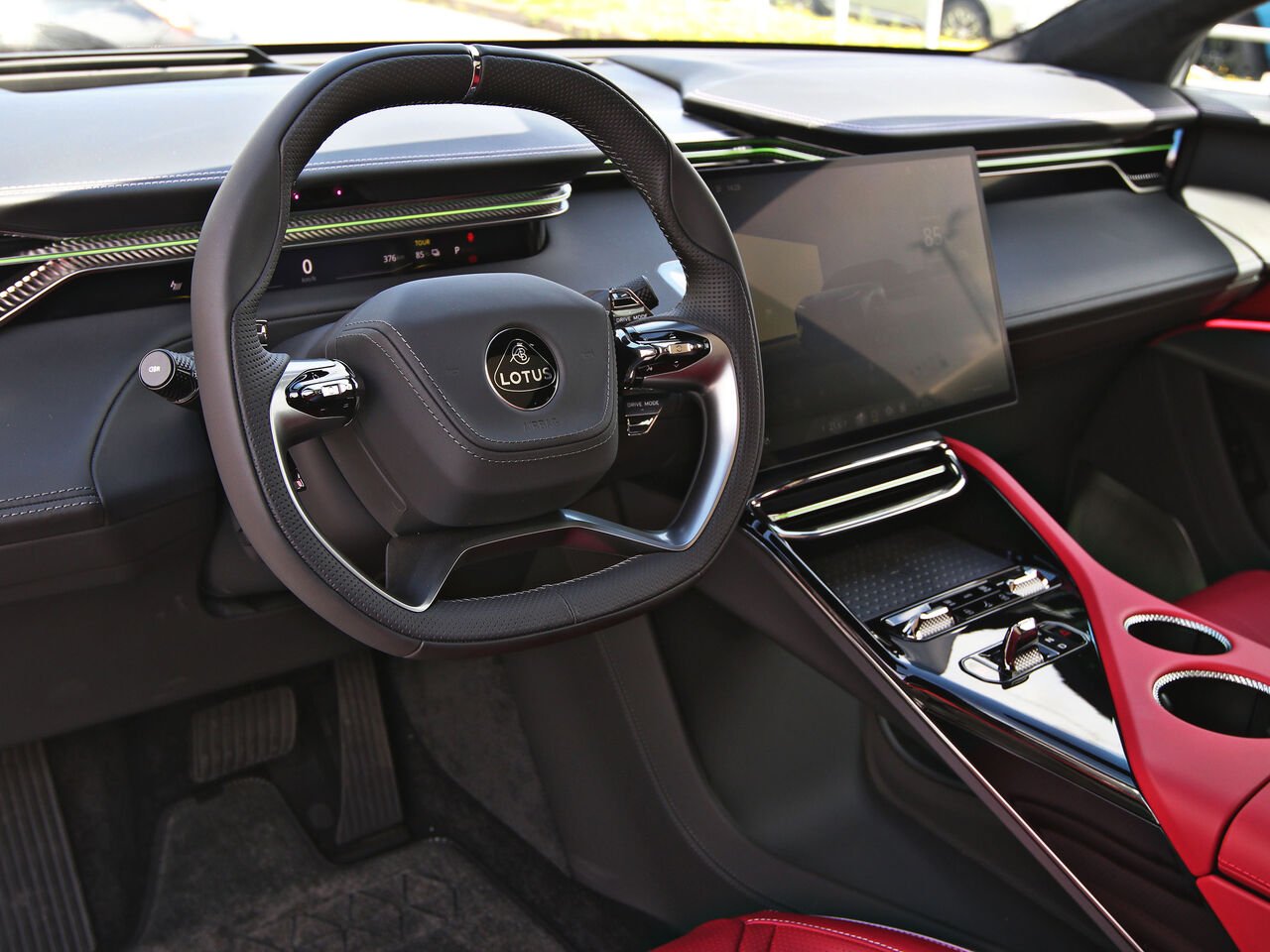 2026 Lotus Eletre Silver Québec - photo #11