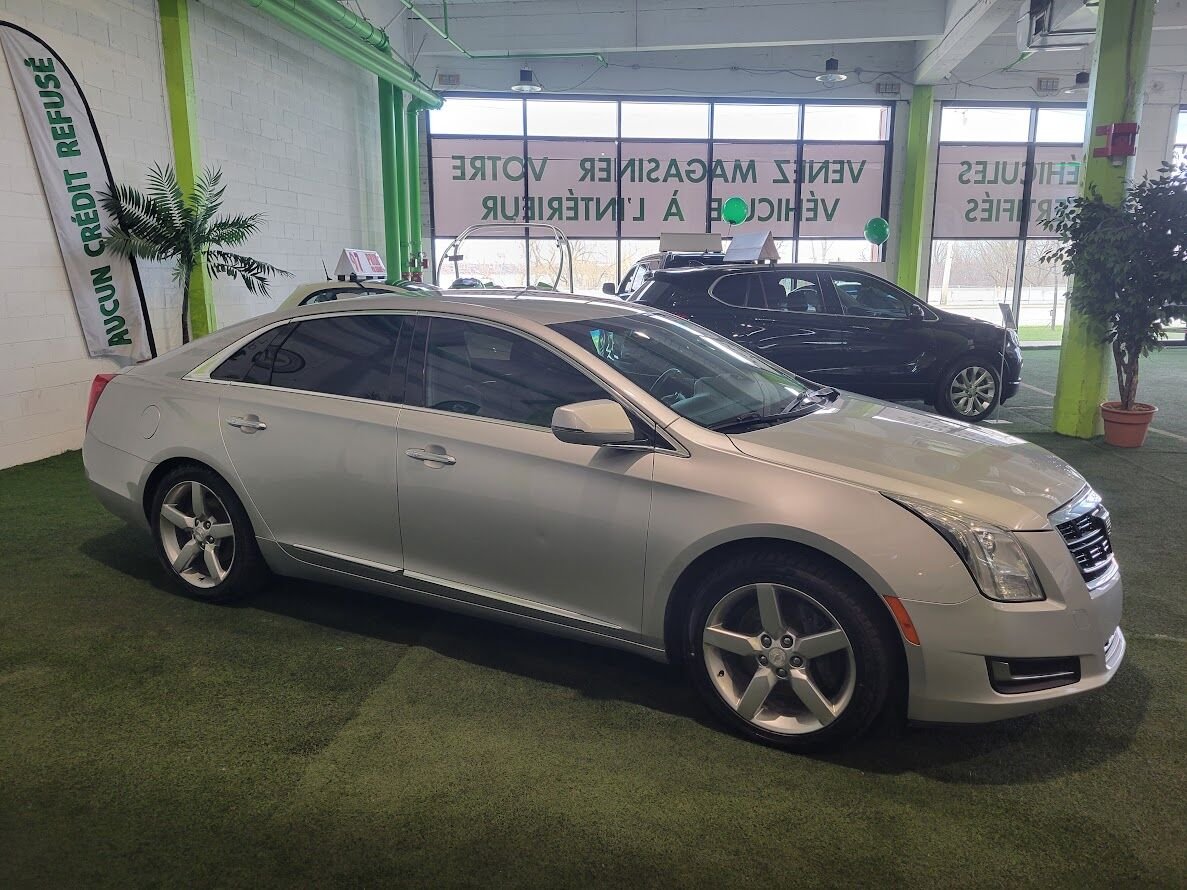2017 Cadillac XTS Grey  - photo #16