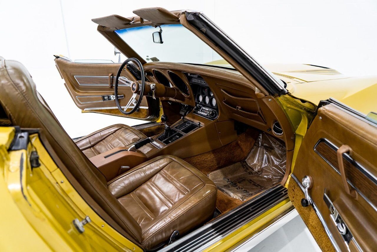 1972 Chevrolet Corvette Unrestored matching# LT1 with documented 103,454km(64,283mi) | PRIX EN USD Gold Montreal - photo #75