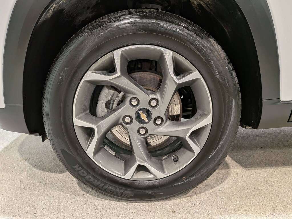 2025 Chevrolet Trax FWD 4dr LT White Val-David - photo #32