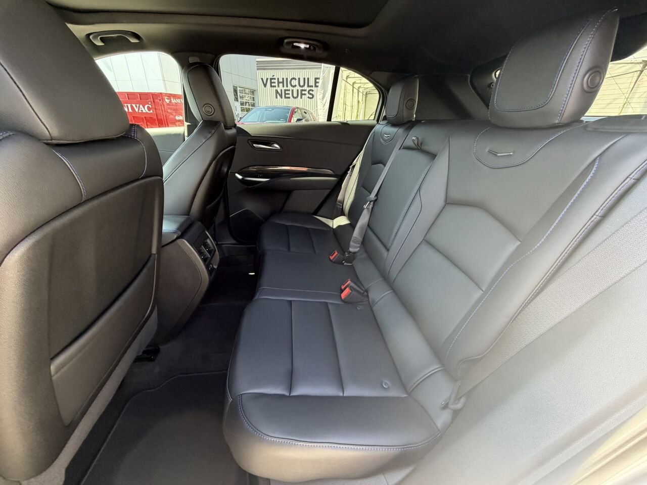 Cadillac XT4 Sport AWD FINANCEMENT À PARTIR 3.99% 2024 Blanc Laval - photo #17