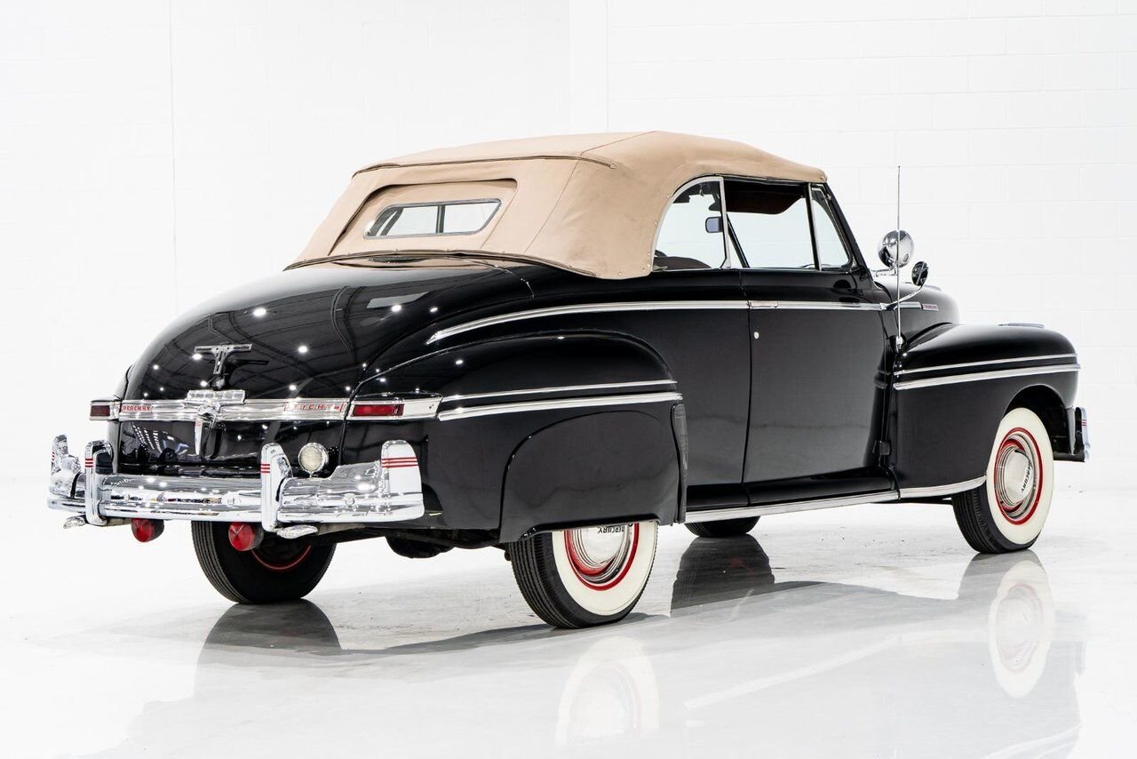 Mercury Eight **PRICE IN USD** 1947 Noir Montréal - photo #49