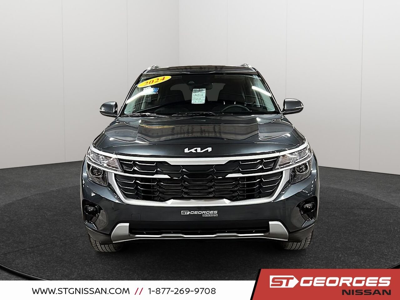 Kia Seltos 2024 Gris Saint-Georges - photo #1