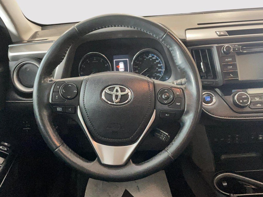 2018 Toyota RAV4 Black Amos - photo #10