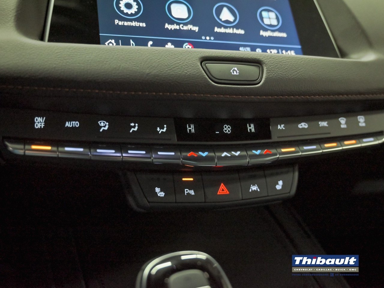 Cadillac XT4 SPORT AWD 2023 Argent silver métallisé Saint-Eustache - photo #12
