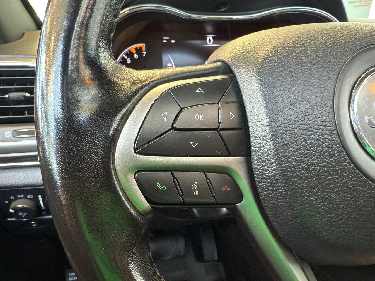 2019 Jeep Grand Cherokee Notre-Dame-des-Prairies - photo #14
