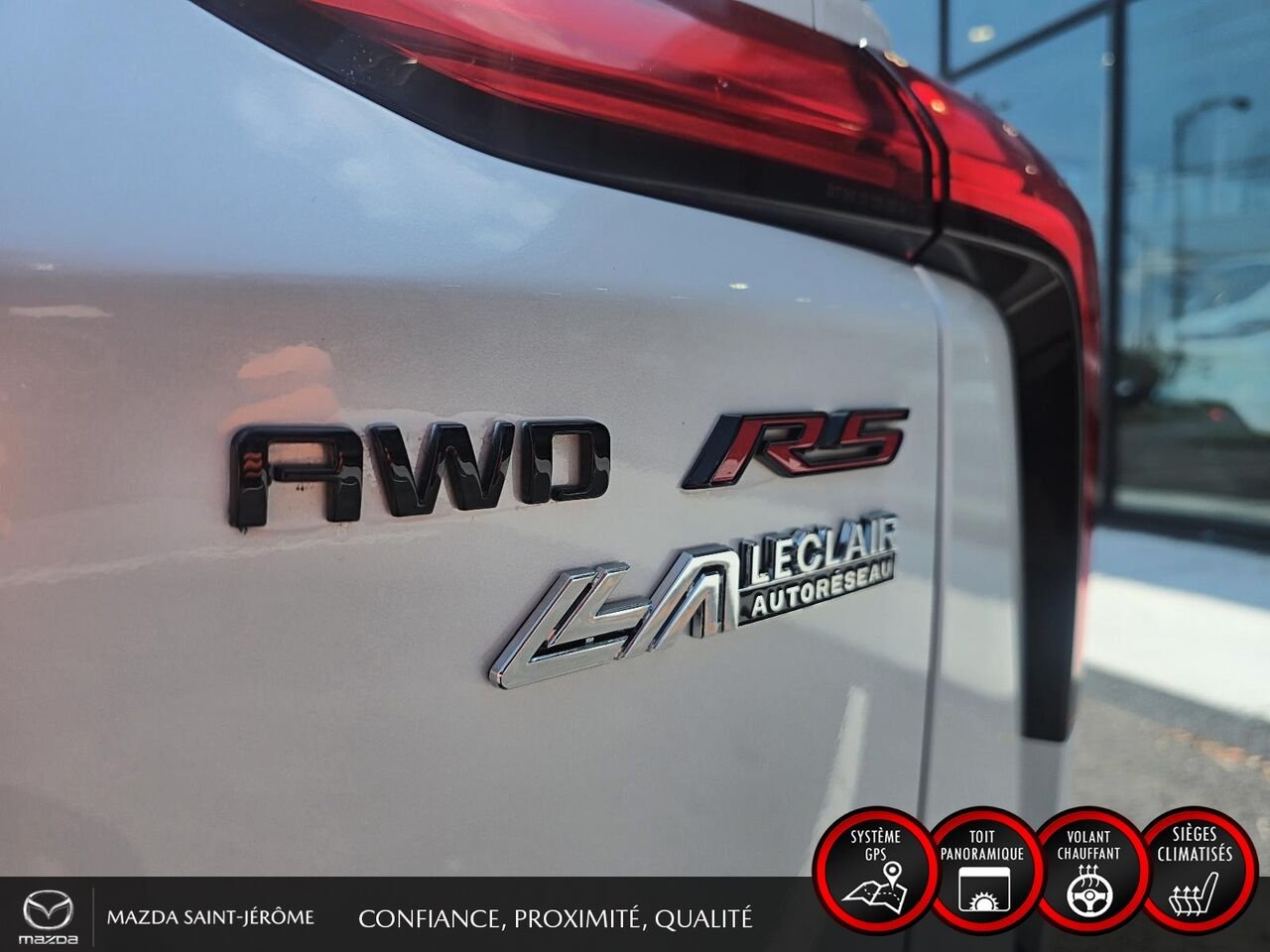 2025 Chevrolet Blazer EV RS | AWD | TOIT PANORAMIQUE | 85 kWh | SIÈGES VENTILÉS White Saint-Jérôme - photo #8