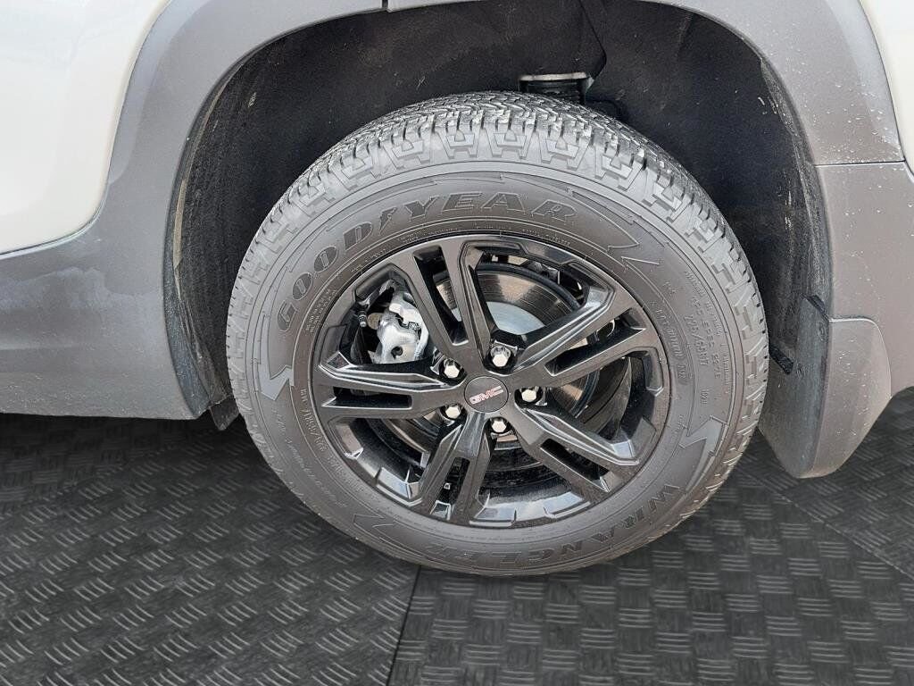 2023 GMC Terrain VIN 3GKALYEGXPL208579 Grey Chicoutimi - photo #6
