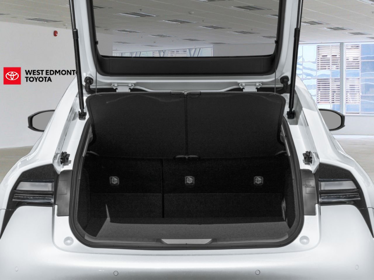 2026 Toyota Prius Plug-In Hybrid 2601202 | XSE Wind Chill Pearl Edmonton - photo #10