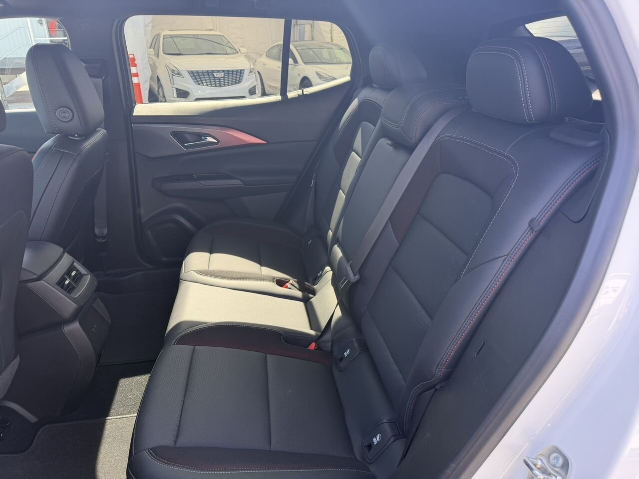 Chevrolet Equinox EV 2RS 2024 Blanc Laval - photo #15