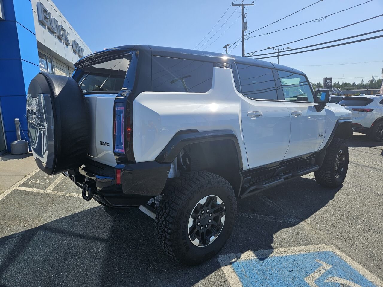 2024 GMC HUMMER EV VUS 3X e4RM 4 portes White Thetford Mines - photo #3