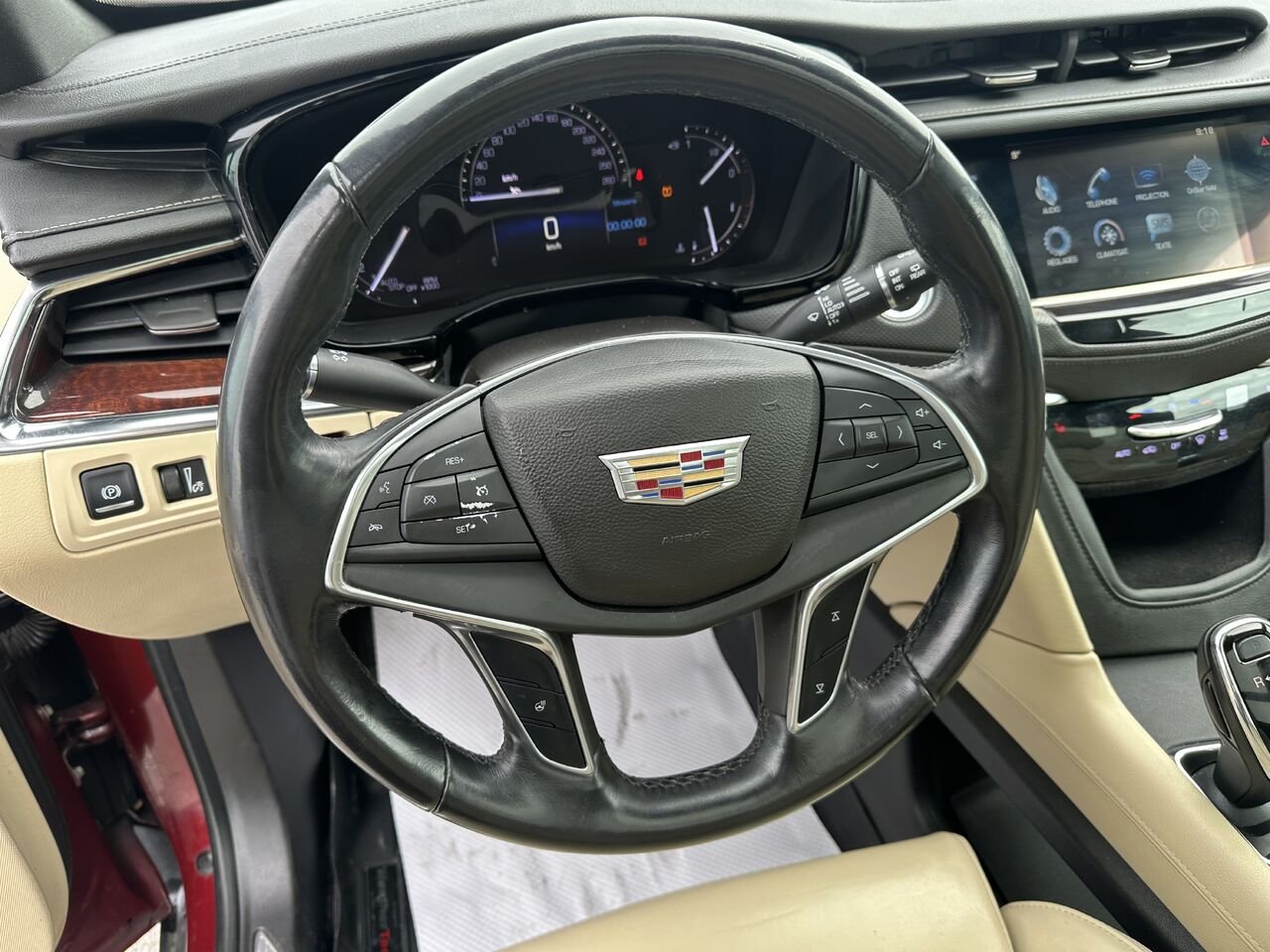 CADILLAC XT5 LUXURY TI 4 portes de luxe 2017 Rouge Gatineau - photo #5