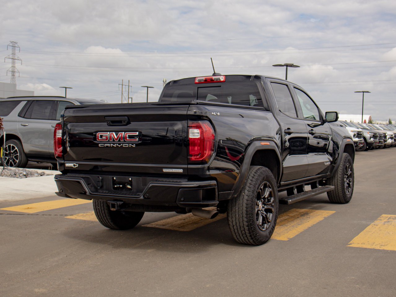 2024 GMC Canyon 4WD Crew Cab Elevation Black Sherwood Park - photo #9