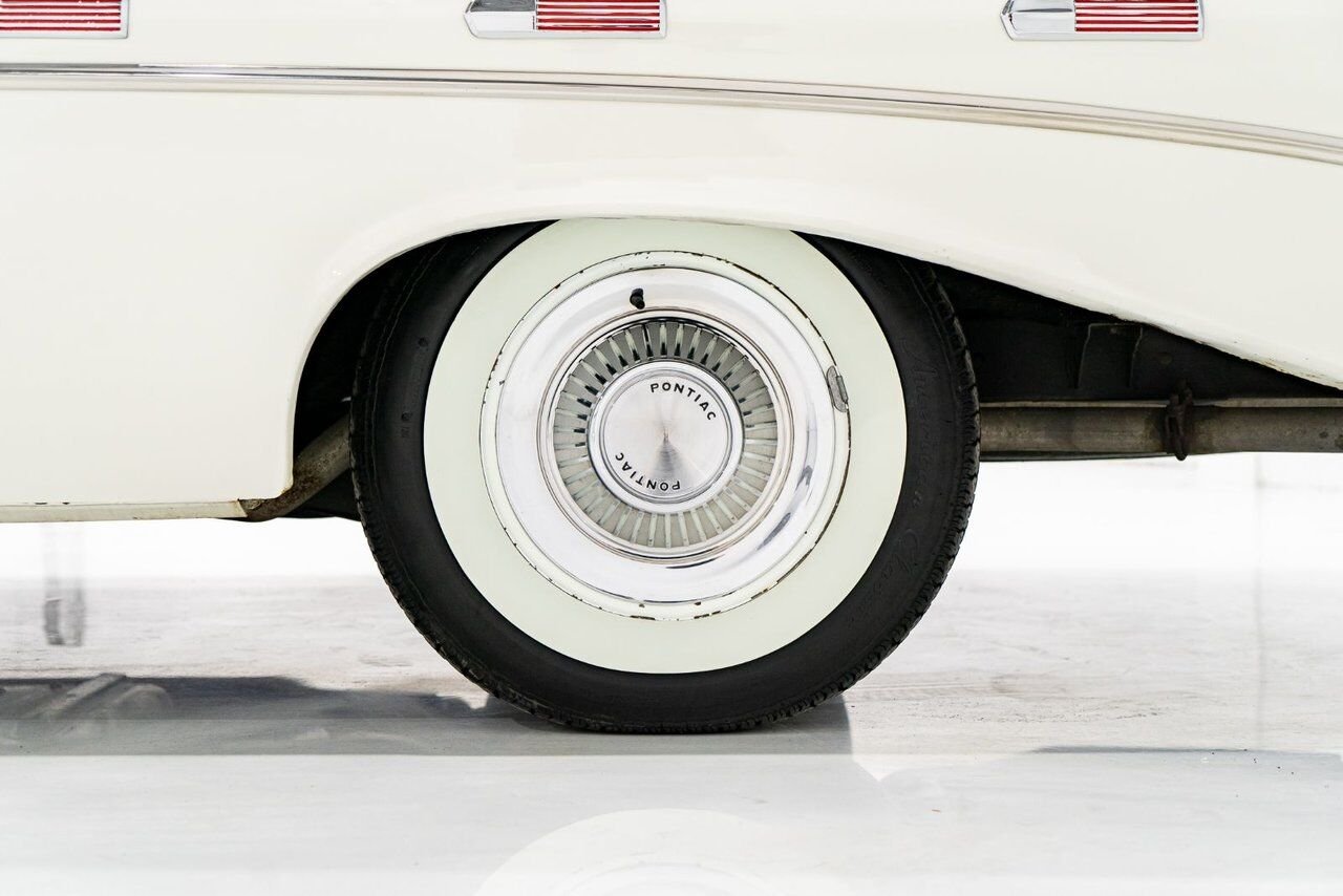 Pontiac PARISIENNE **PRIX EN USD** Fully restored with 261cu.in. and GM built sheet 1959 Blanc Montréal - photo #46