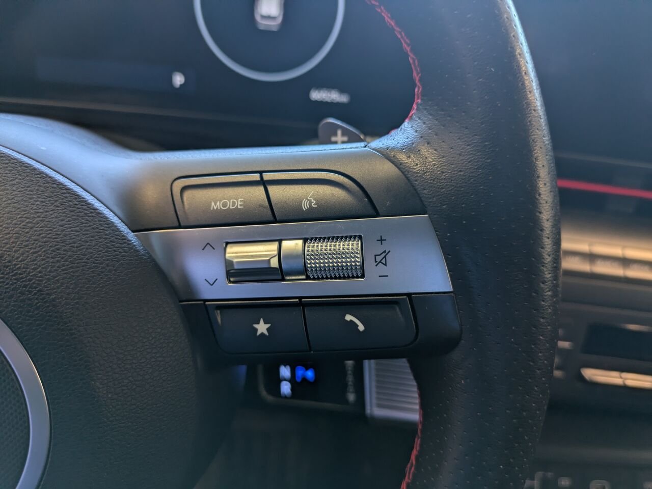 Hyundai Kona 2024 Gris Gatineau - photo #7