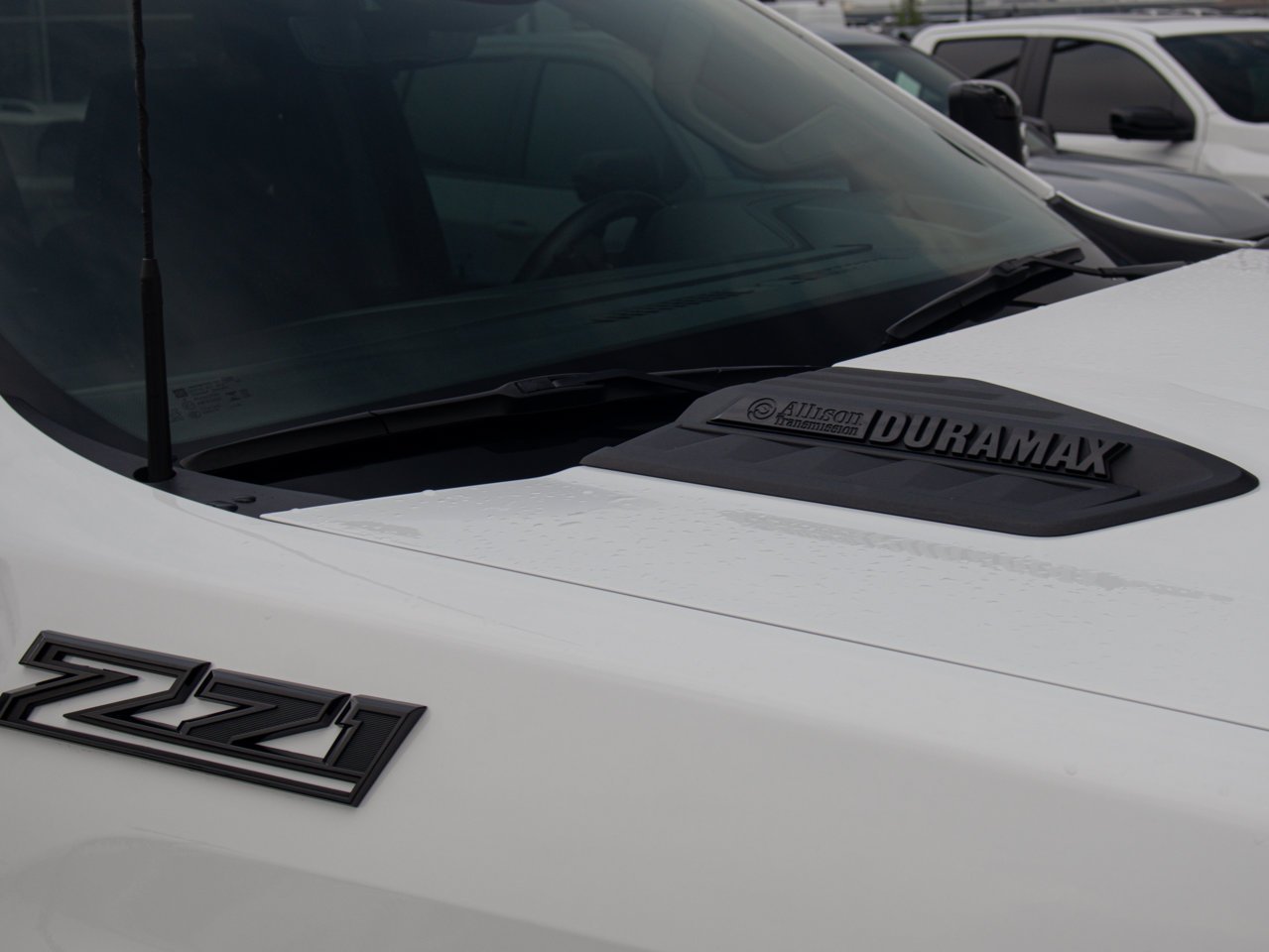 2025 Chevrolet Silverado 2500HD 4WD Crew Cab 159 LTZ White Sherwood Park - photo #17