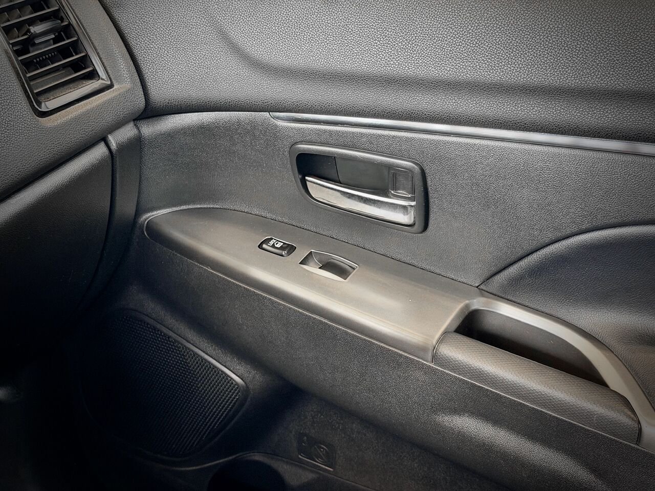 2021 Mitsubishi RVR Grey Notre-Dame-des-Prairies - photo #29