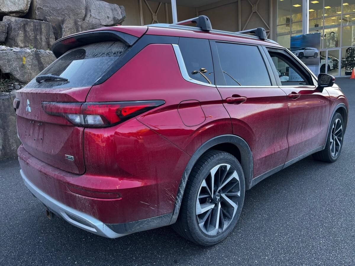 Mitsubishi Outlander 2022 Rouge Sainte-Agathe-des-Monts - photo #1