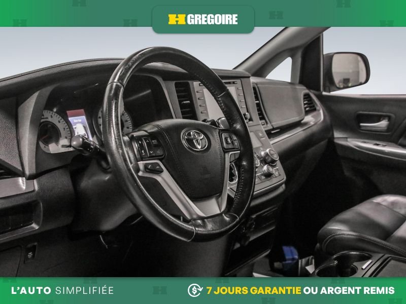 2020 Toyota Sienna White Blainville - photo #11