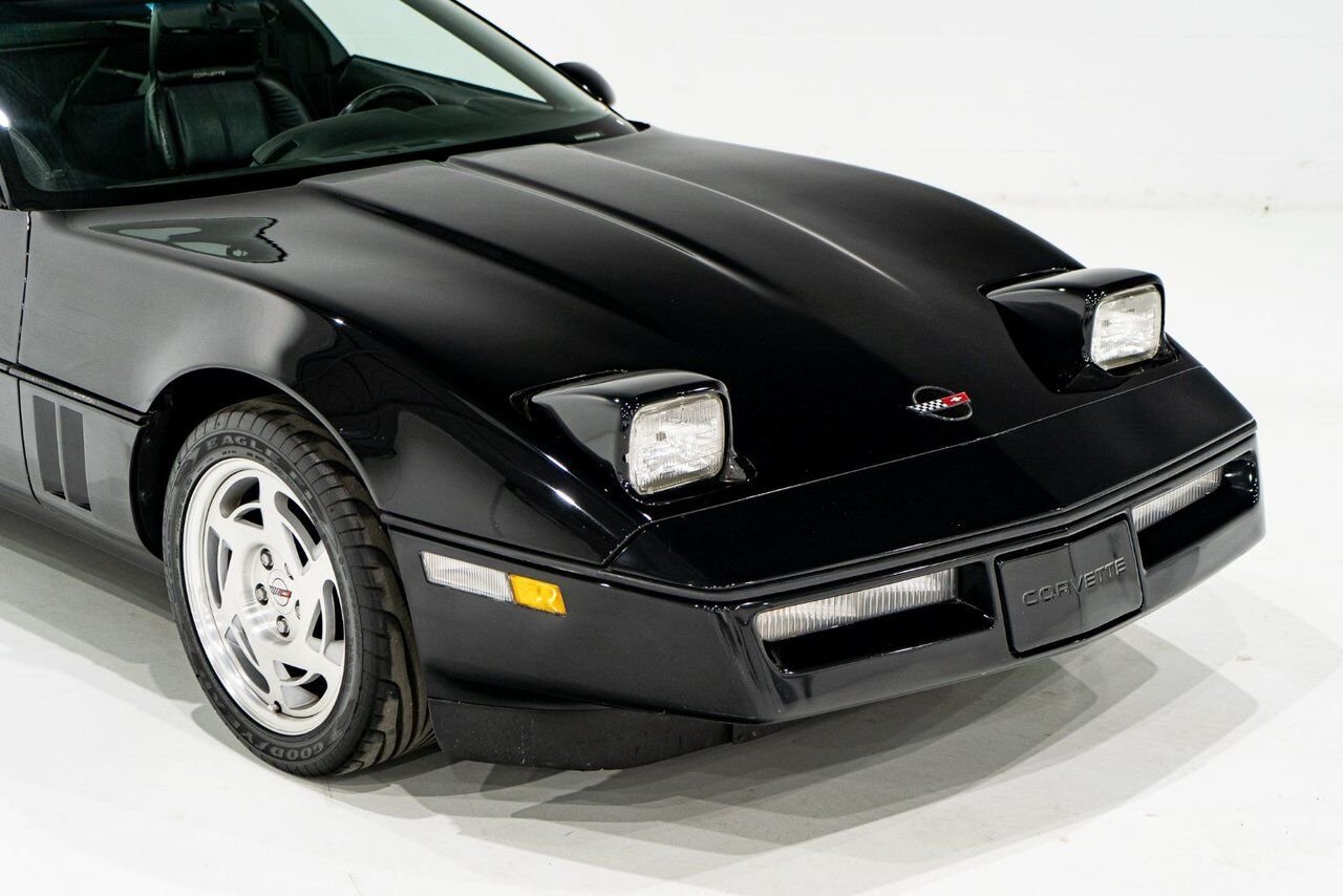 Chevrolet Corvette ZR1 | PRIX EN USD 1990 Noir Montréal - photo #31