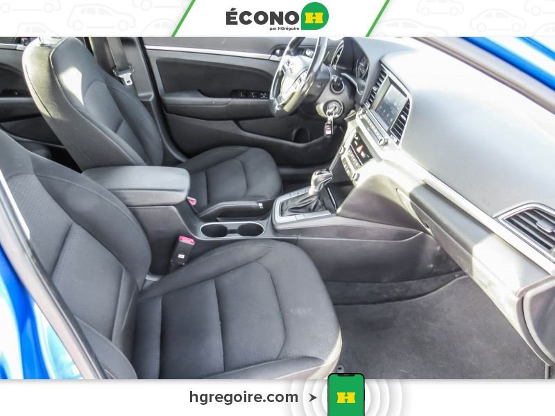 Hyundai Elantra 2017 Bleu Blainville - photo #22