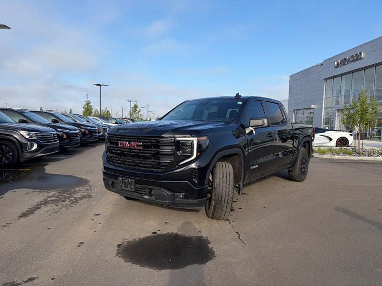 2024 GMC Sierra 1500 4WD Crew Cab 147 Elevation Black Sherwood Park - photo #2