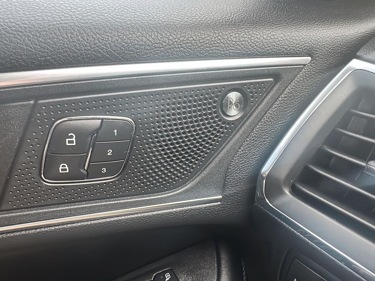 2022 Ford Edge Grey Rouyn-Noranda - photo #19
