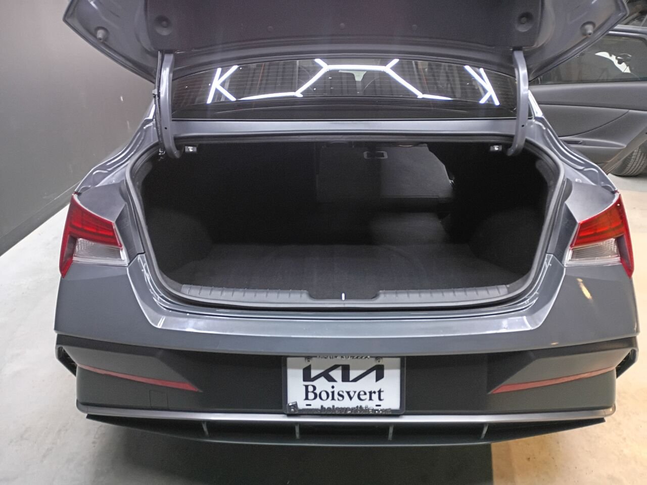 2025 Hyundai Elantra Hybrid Grey Blainville - photo #10