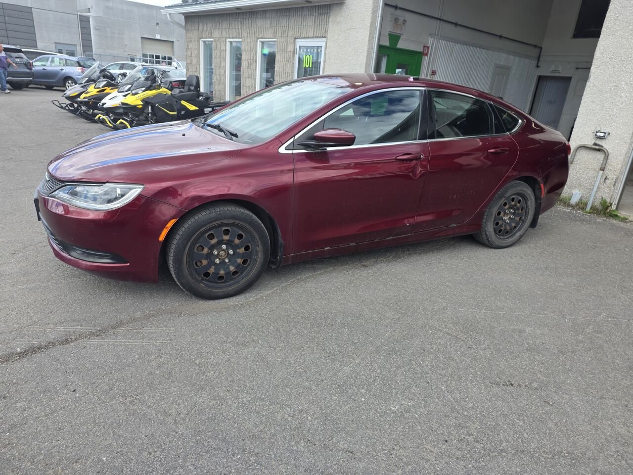 2015 Chrysler 200 Red  - photo #1