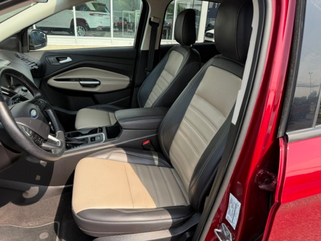 2019 Ford Escape Red Saint-Basile-le-Grand - photo #13
