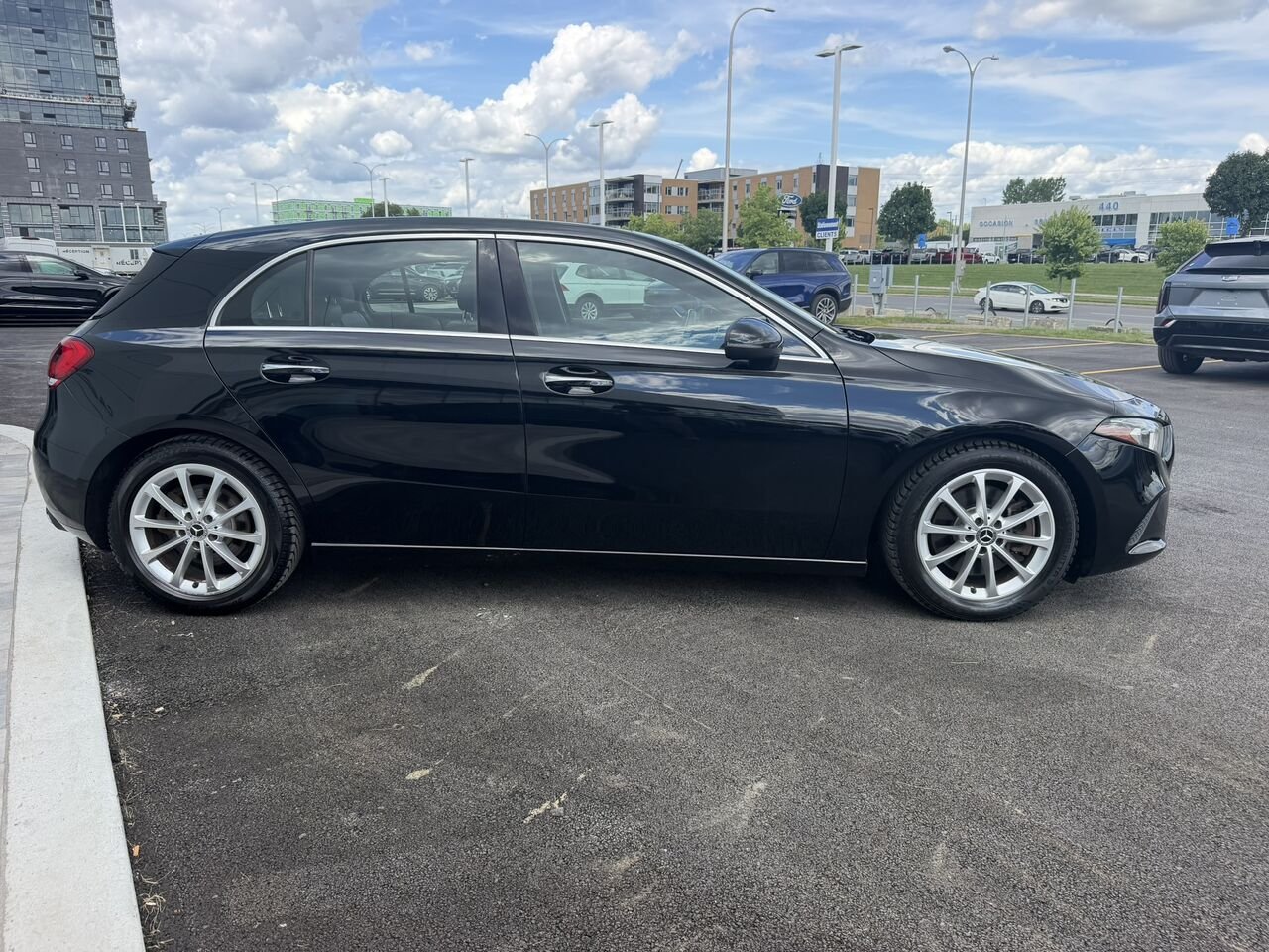 Mercedes-Benz Classe A A 250 à hayon 2019 Noir Laval - photo #6