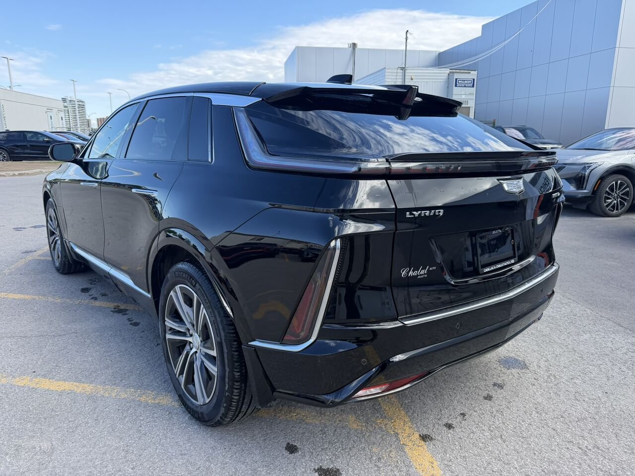Cadillac LYRIQ LUXURY AWD FINANCEMENT À PARTIR DE 0.99% 2024 Noir Laval - photo #10