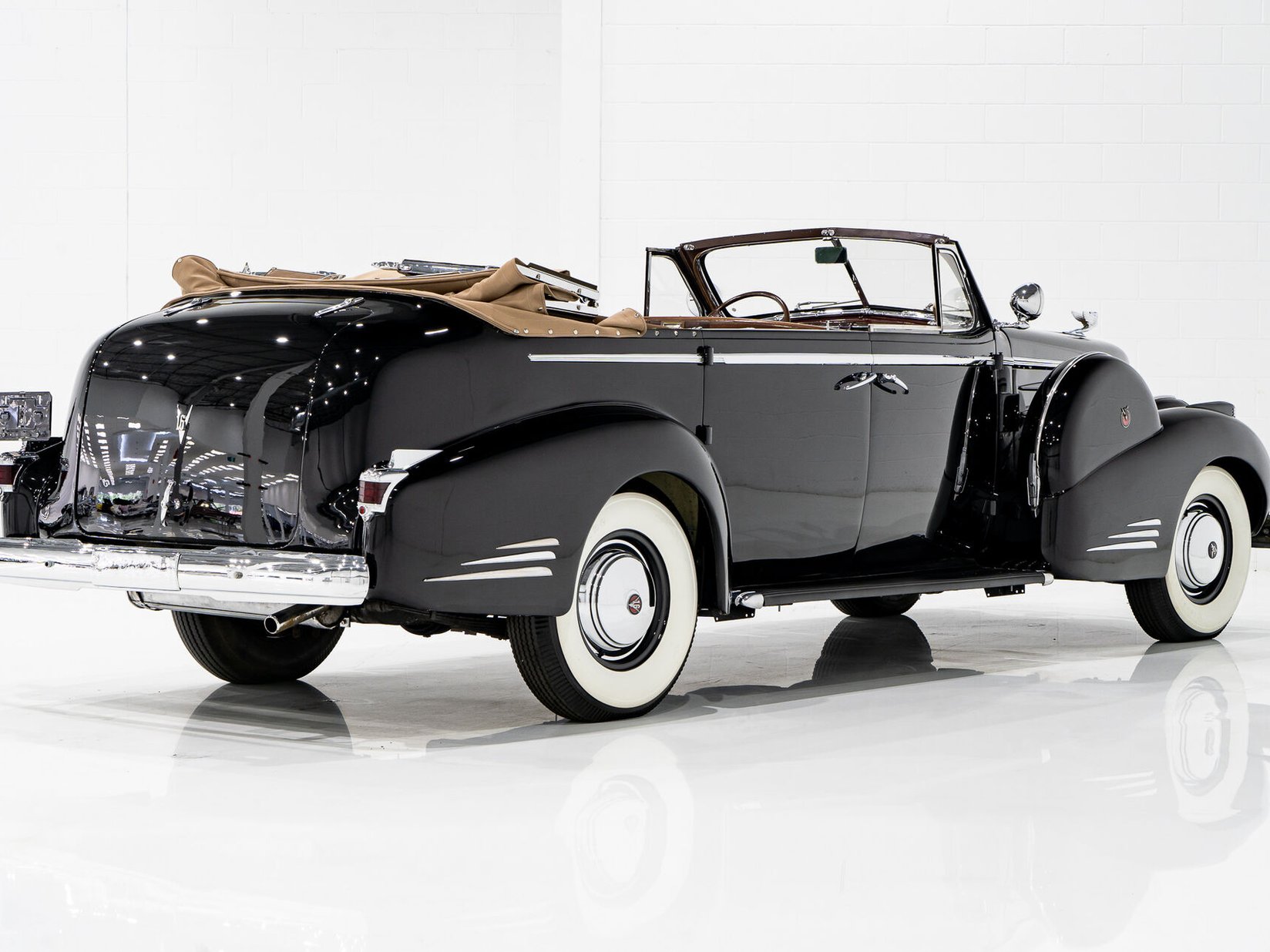 1938 Cadillac Series 90 **PRICE IN USD**1 of 13 V16 Black Montreal - photo #6