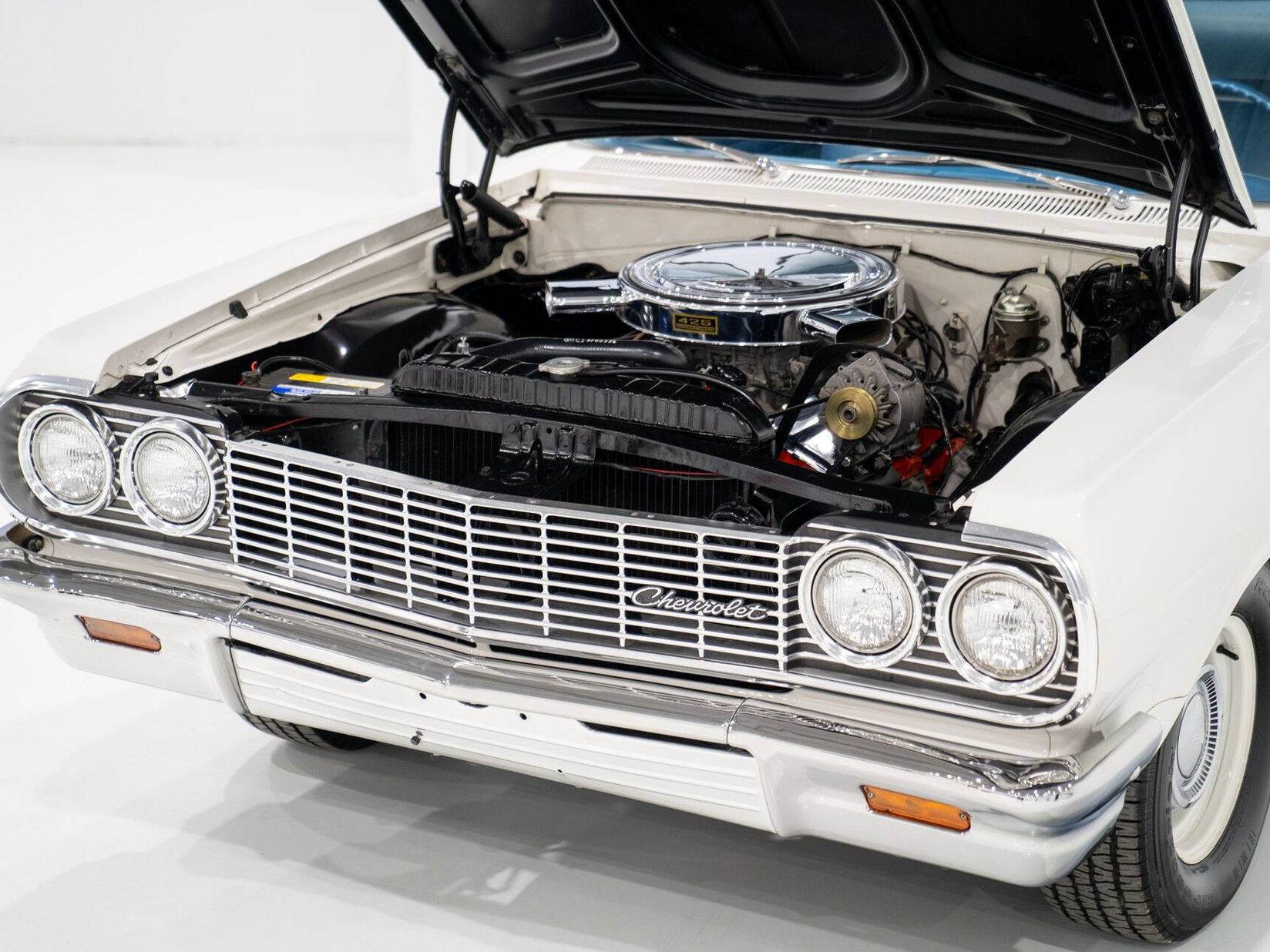 1964 Chevrolet Biscayne Matching 409 / 425HP Transmission 4 Vitesse Complètement Entièrement restauré **PRIX EN USD** White Montreal - photo #17