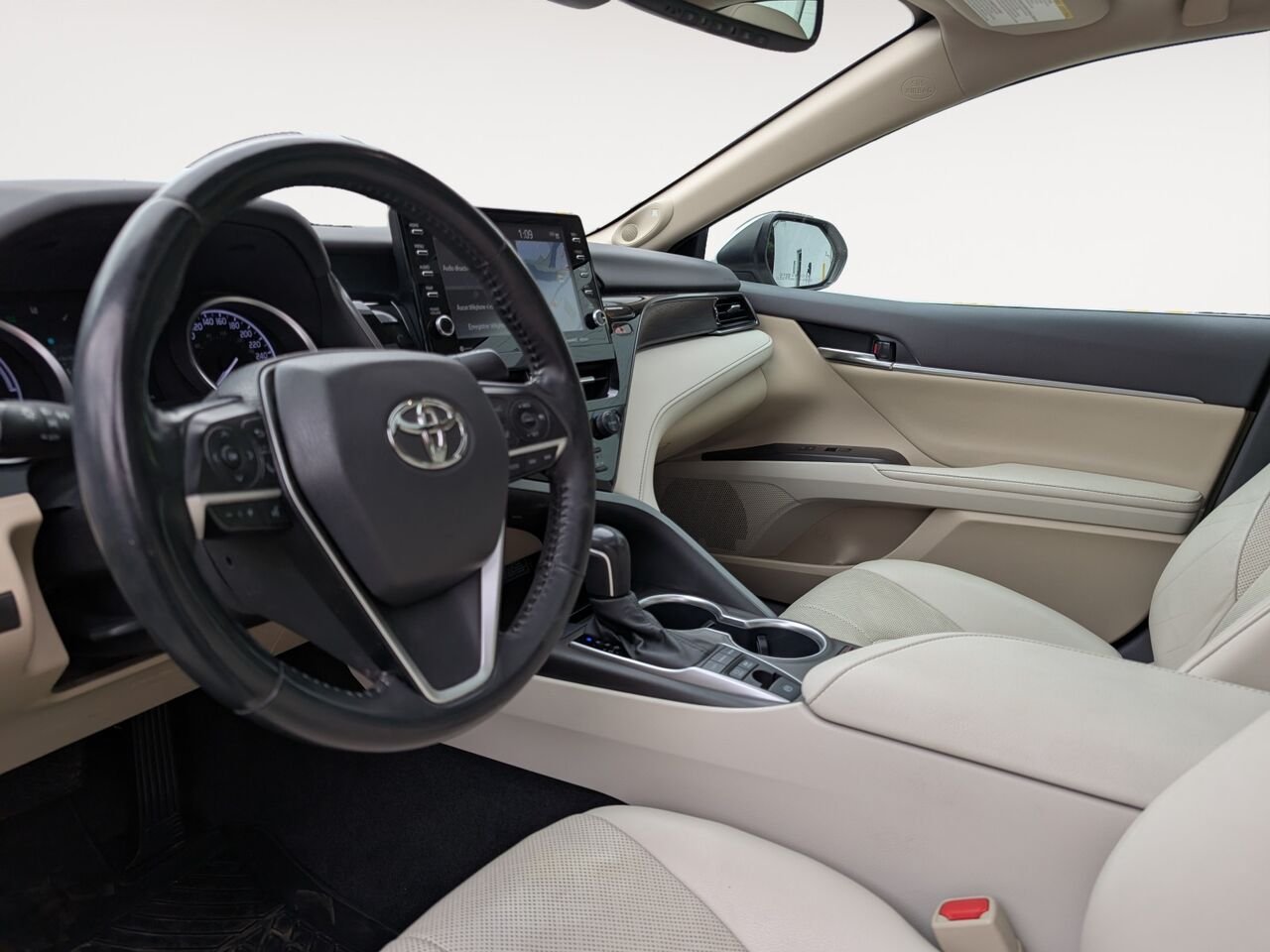 2021 Toyota Camry Hybrid 4T1B21HK2MU015303 White Sherbrooke - photo #6