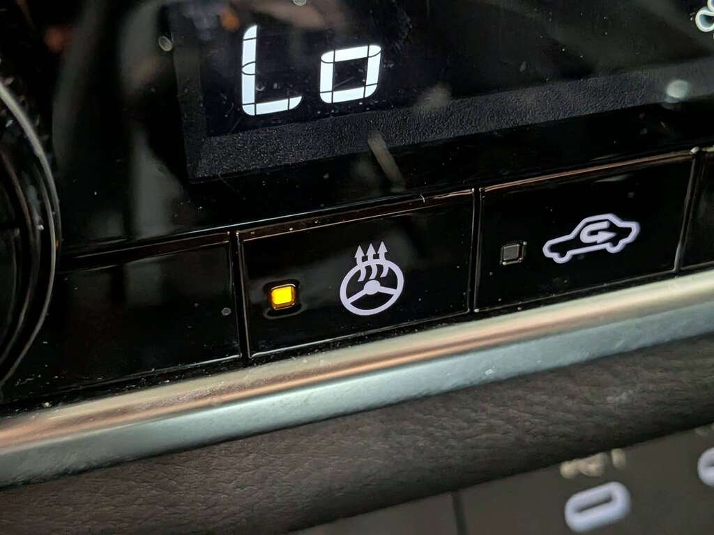 2024 Nissan Rogue AWD SV Moonroof Red Val-David - photo #15