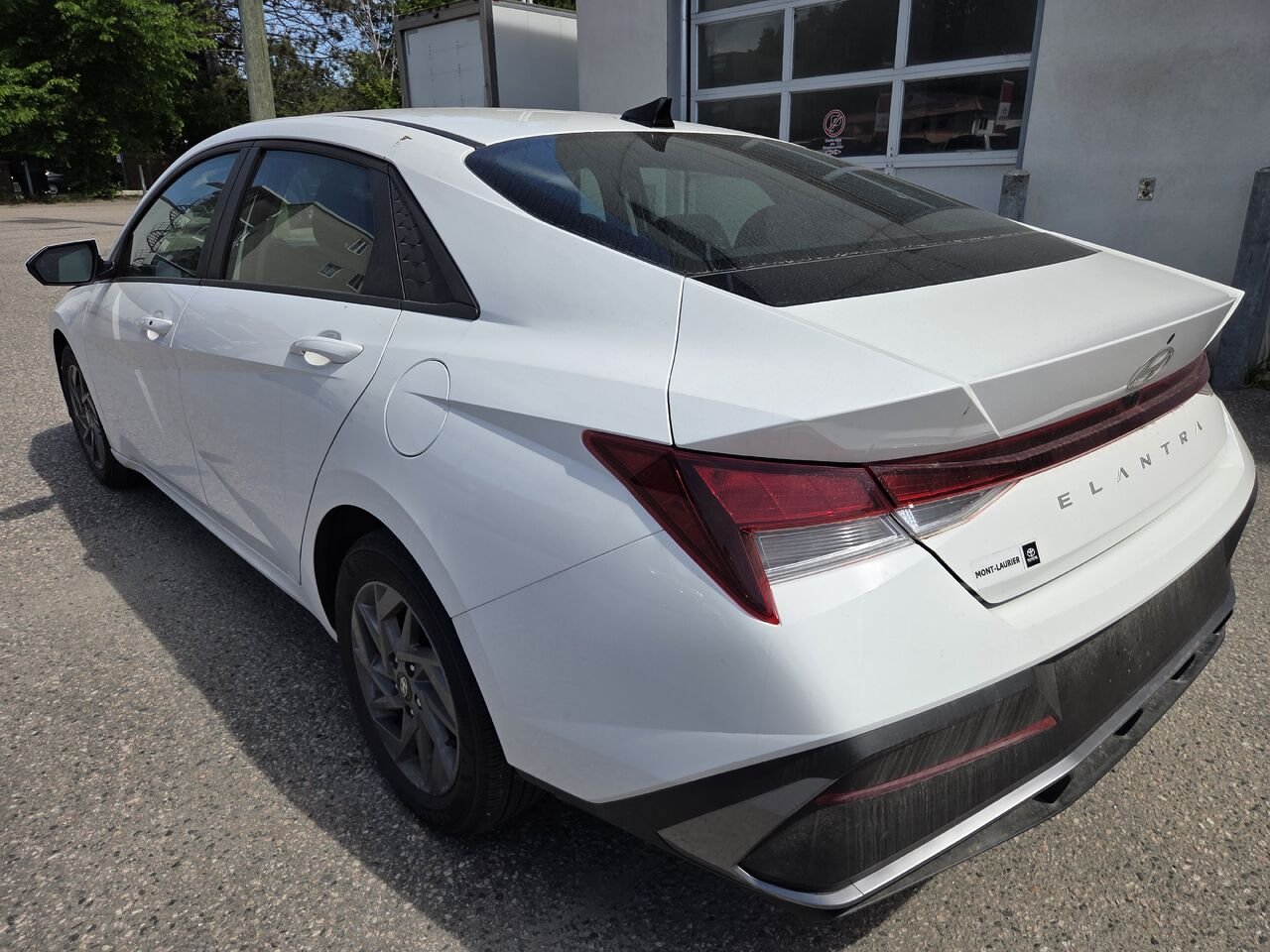 2024 Hyundai Elantra White Mont-Laurier - photo #6