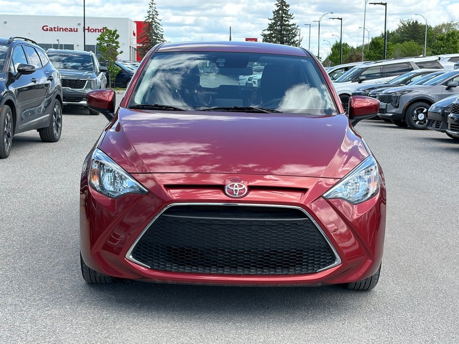 2020 Toyota Yaris 2020 Red