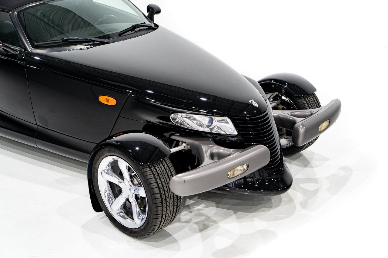 1999 Plymouth Prowler Desirable Black Colour with only 7,611KM (4756mi) from new **PRICE IN USD** Black Montreal - photo #25
