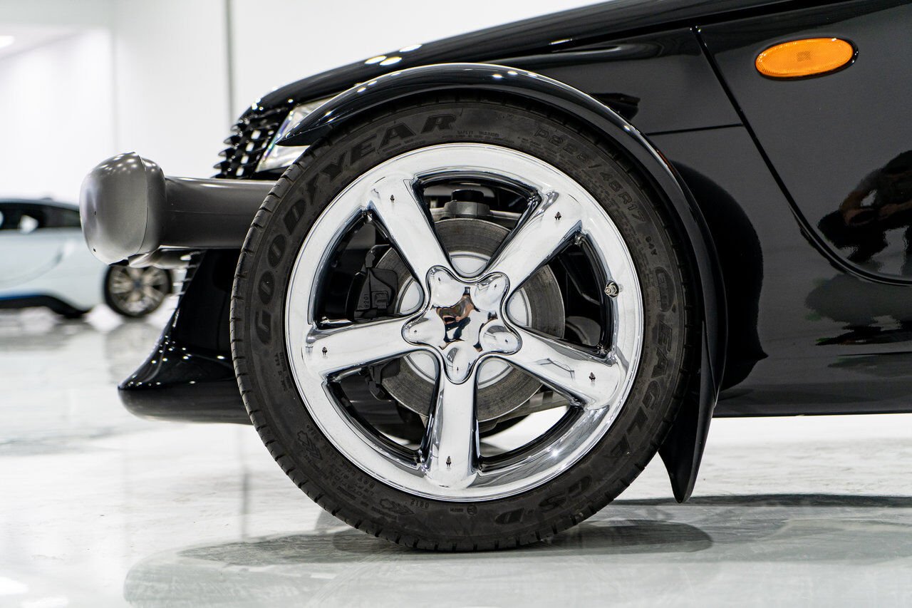 1999 Plymouth Prowler Desirable Black Colour with only 7,611KM (4756mi) from new **PRICE IN USD** Black Montreal - photo #38