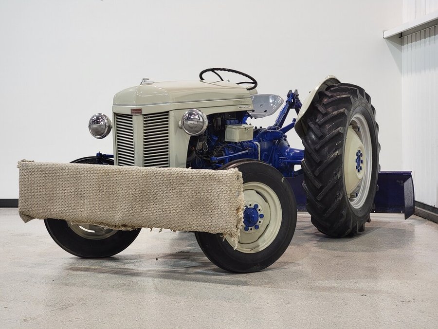 1955 Ford Massey Fergusson