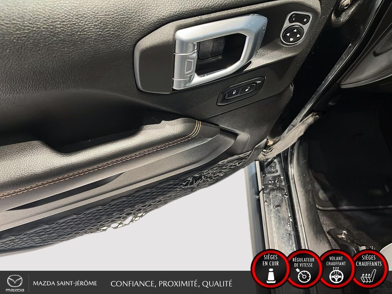 2021 Jeep Gladiator MOJAVE | DEUX TOITS | CUIR | PNEUS TOUT-TERRAIN LT285 | 4X4 Black Saint-Jérôme - photo #13