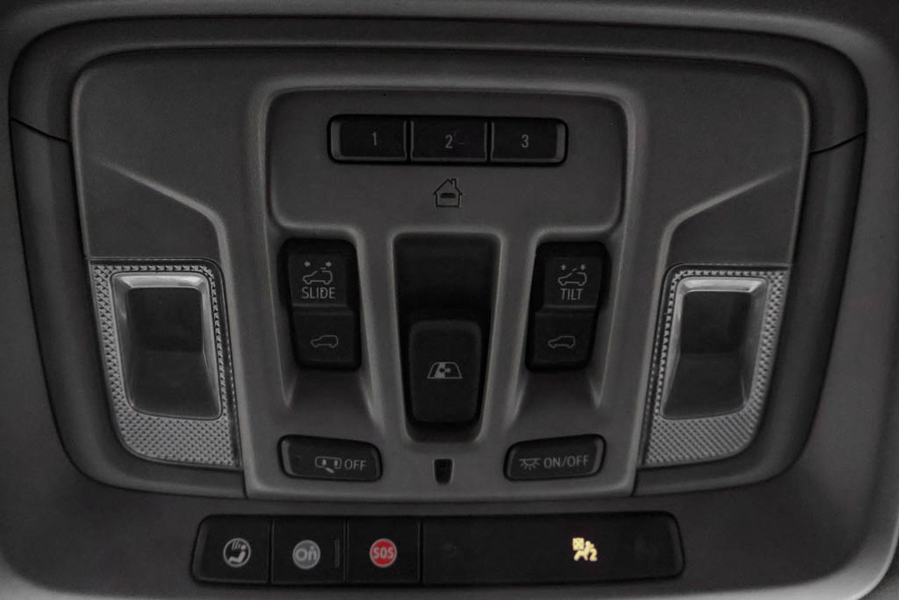 2023 GMC Sierra 2500HD 4WD Crew Cab 159 Denali White Sherwood Park - photo #29