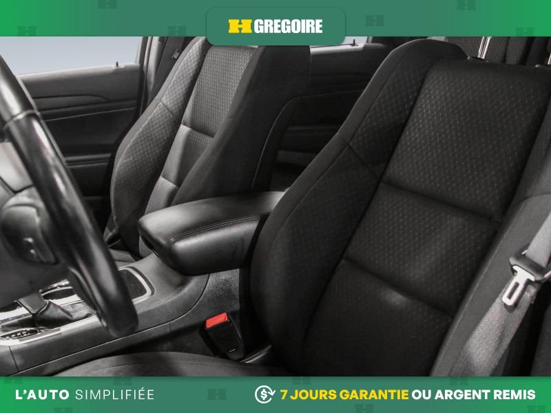 Jeep Grand Cherokee 821078 | Laredo AWD AUTO AC GR ELECT MAGS CAM RECUL BLUETOO 2021 Noir Laval - photo #13