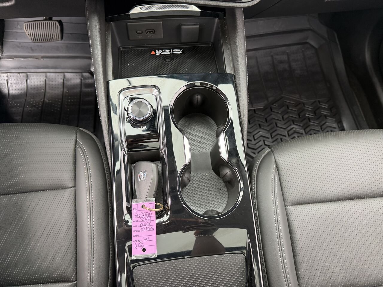 BUICK ENVISION PREFERRED Privilégiée 4 portes TI 2024 Blanc Ottawa & Gatineau - photo #4