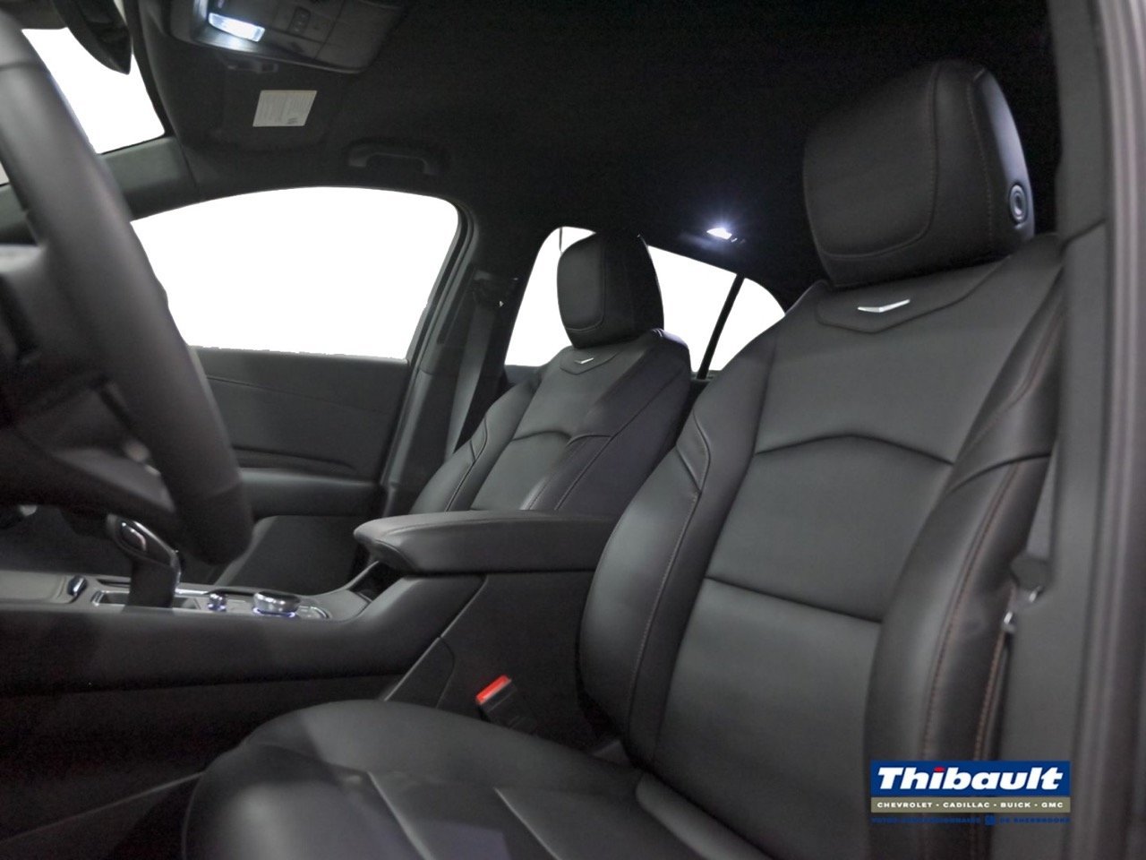 Cadillac XT4 SPORT AWD 2023 Argent silver métallisé Saint-Eustache - photo #7