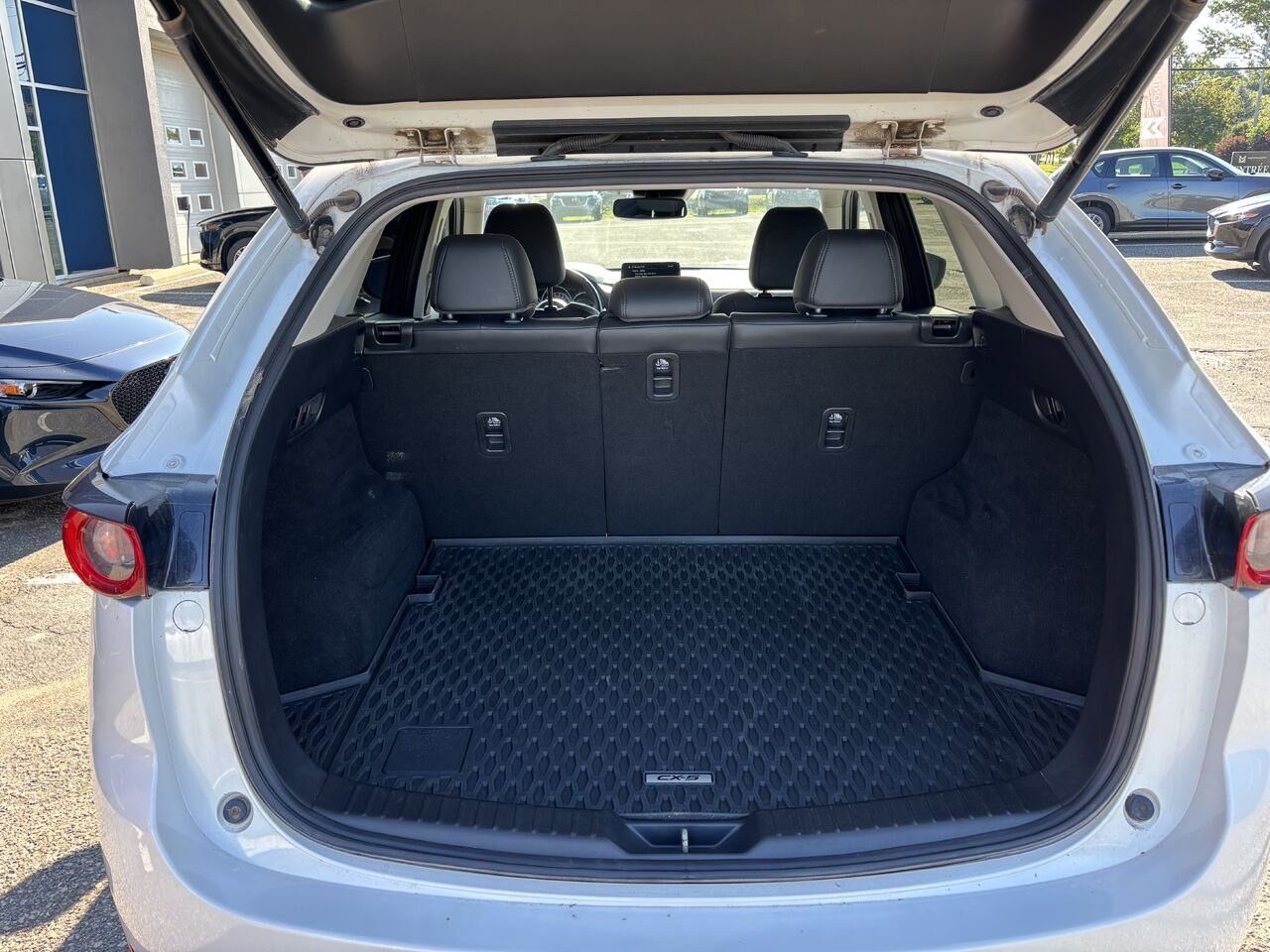 2021 Mazda CX-5 GS TI White Montmagny - photo #7