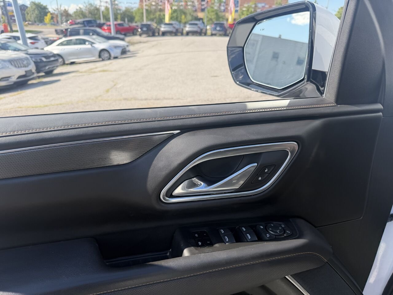 2023 GMC YUKON AT4 AT4 4 portes 4RM White Ottawa & Gatineau - photo #10