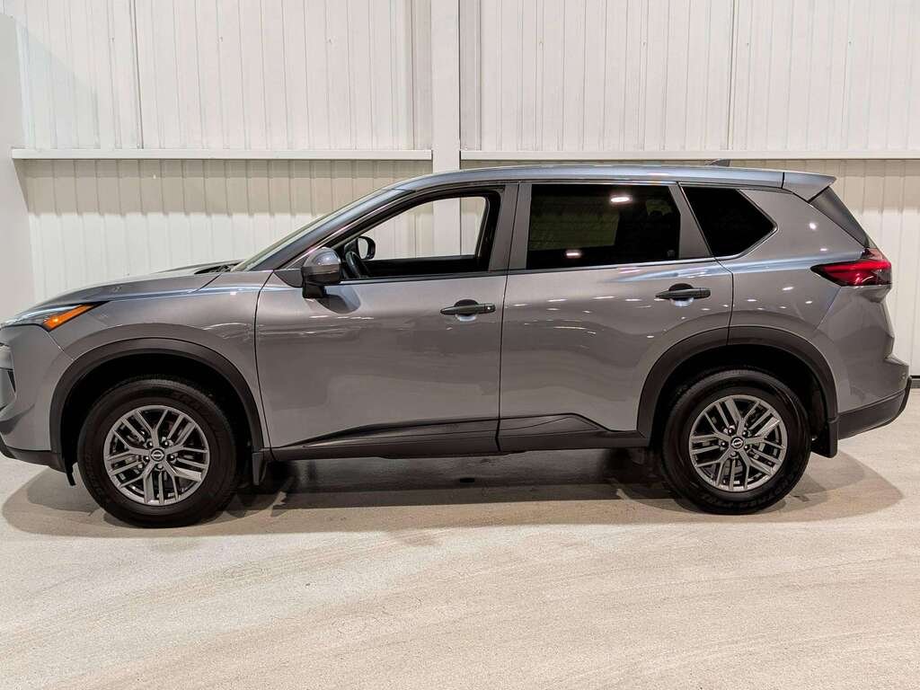 Nissan Rogue 2024 Gris Val-David - photo #2