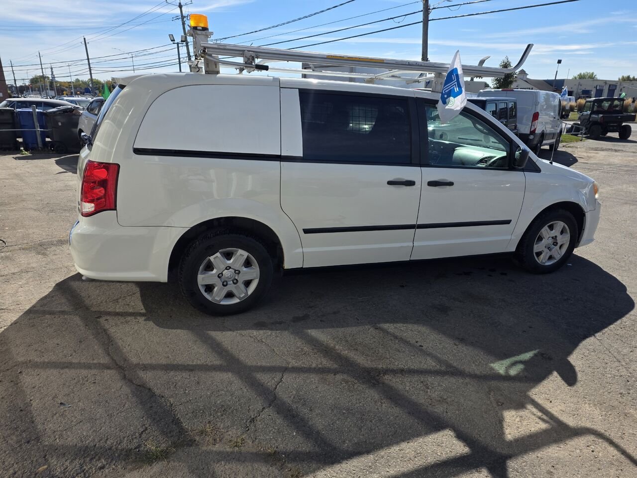 Ram Fourgon cargo 2013 Blanc Longueuil, - photo #4